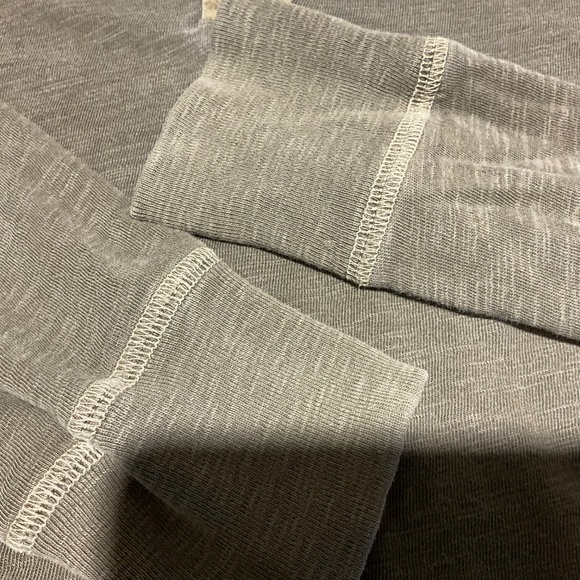 J Crew Men’s Henley Tee Long Sleeve Army Green Garment Dyed Cotton Medium M T - Picture 8 of 10